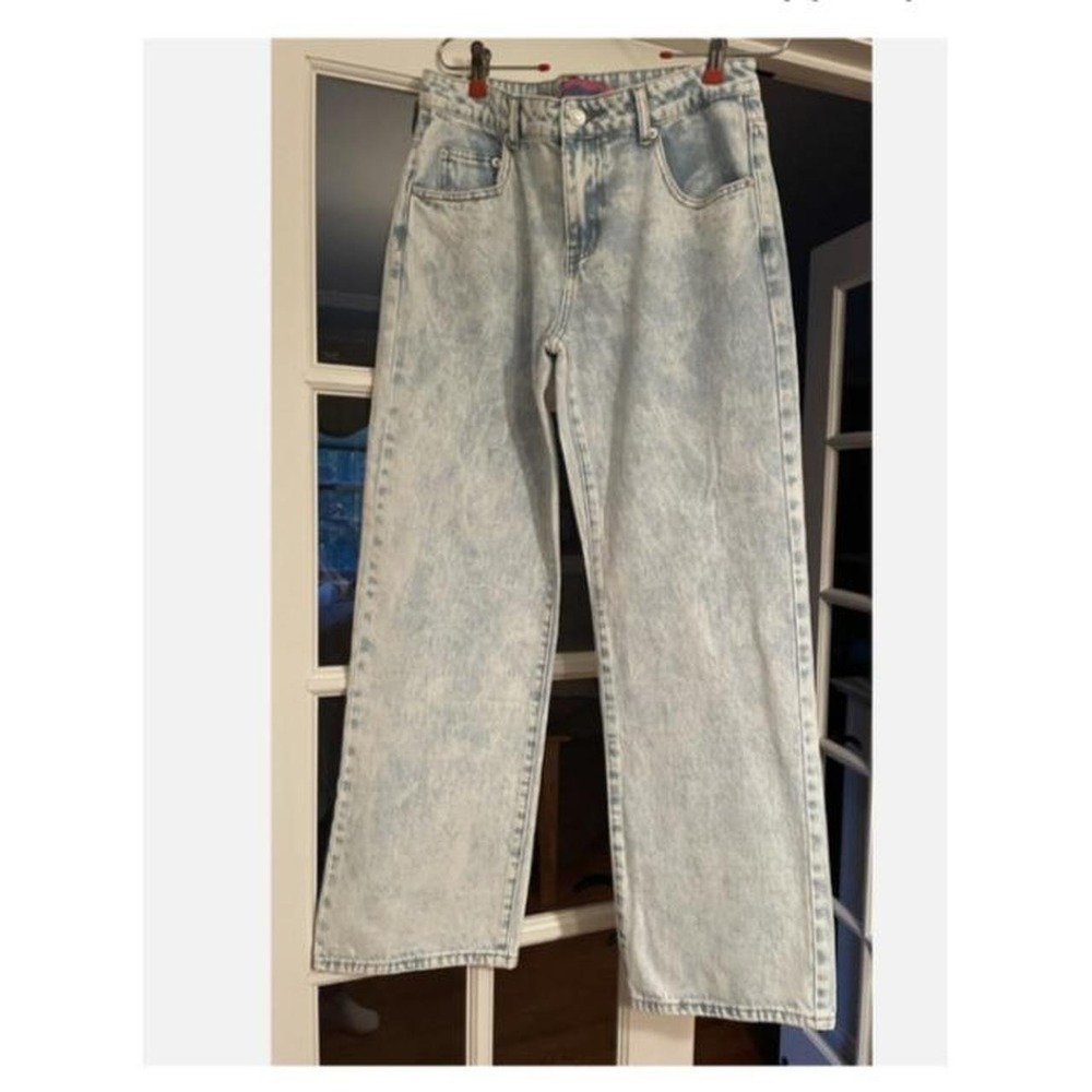 Edikted Vintage Acid Wash High Rise Cropped Jeans Light Blue Raw Hem Womens M